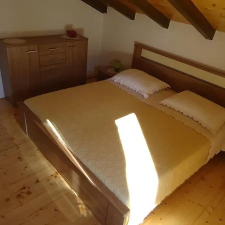 Apartamento Tudor - *