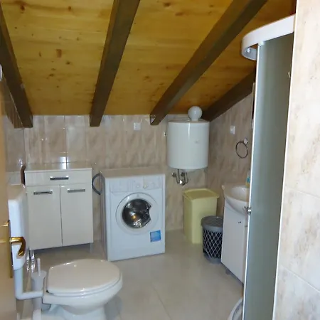Tudor - Apartamento *