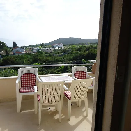 Tudor - Apartamento